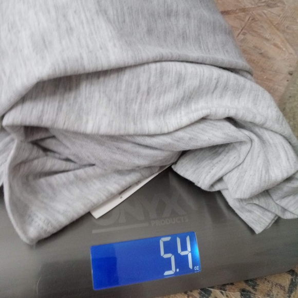 🍓$12 Frida Kahlo Hawaiian Graphic Tee NEW Juniors - Picture 11 of 13